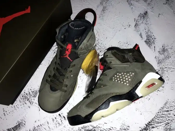 6 Medium Jordan Travis CN1084-200 x Olive Air Scott 0508